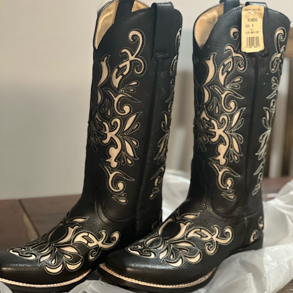 Women's Black and Cream Western Boots